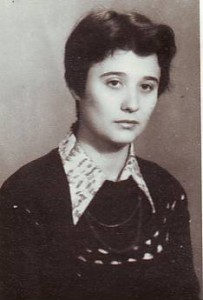 Cleopatra Lorinţiu în 1977, studentă şi coloaborator la radio românia tineret